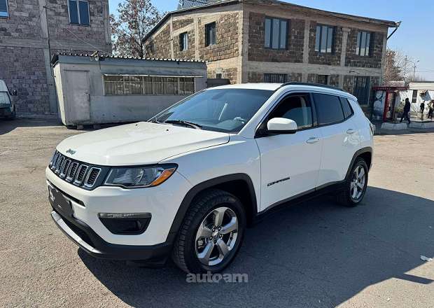 Jeep Compass 2018 — լուսանկար 9