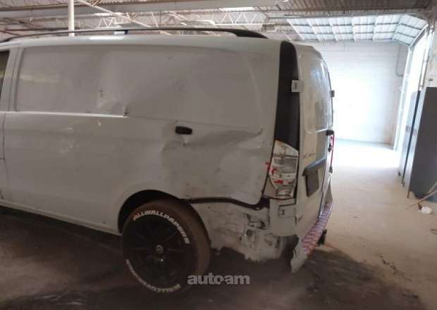 Mercedes-Benz Metris