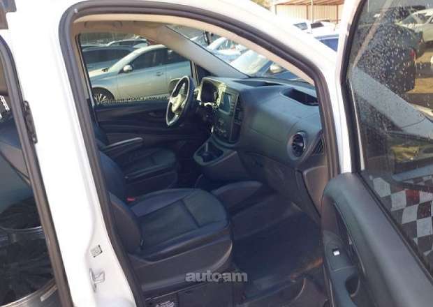 Mercedes-Benz Metris