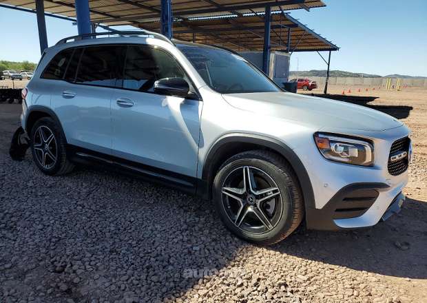 Mercedes-Benz GLB 250