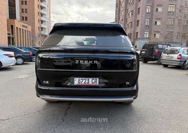 Zeekr 9X Ultra