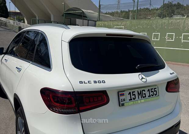 Mercedes-Benz GLC 300