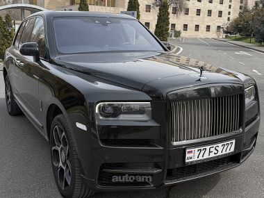 Rolls Royce Cullinan  2021 