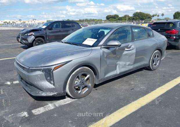 Kia K4