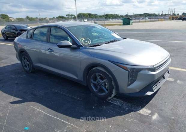 Kia K4