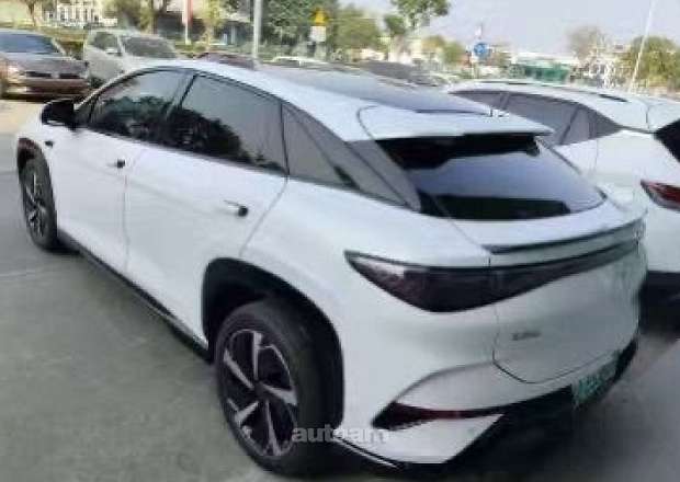 BYD SEA Lion 07