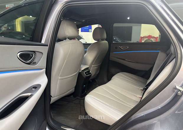 BYD SEA Lion 06