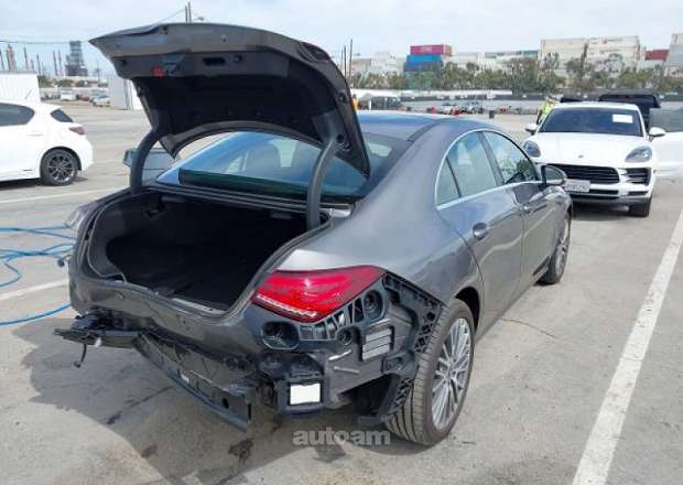 Mercedes-Benz CLA 250