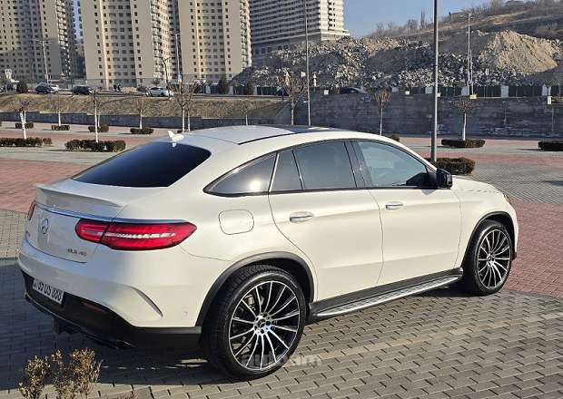 Mercedes-Benz GLE 43 AMG