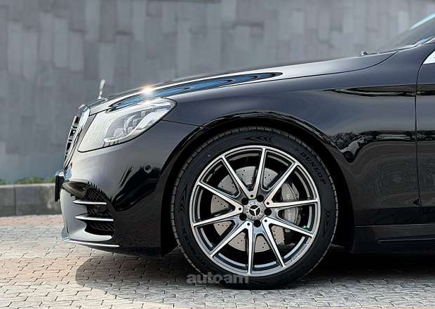Mercedes-Benz S 560 2017 — լուսանկար 15
