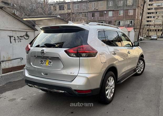 Nissan Rogue 2018 — լուսանկար 3