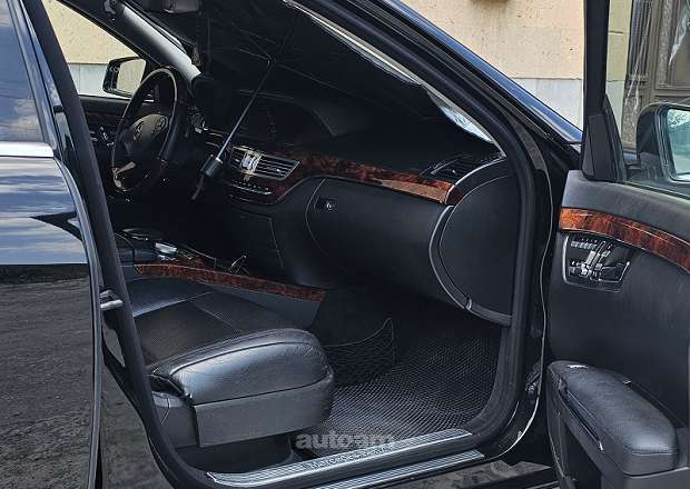 Mercedes-Benz S 55  AMG 2010 — լուսանկար 13