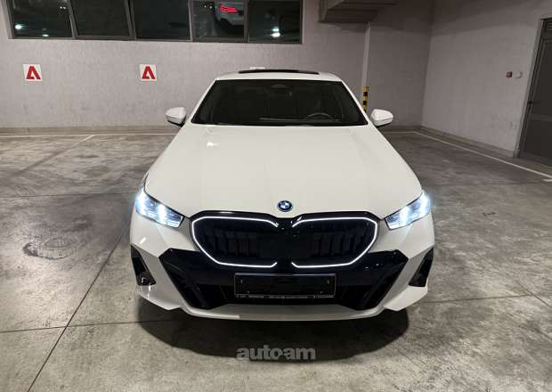 BMW i5