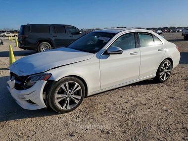 Mercedes-Benz C 300  2021 