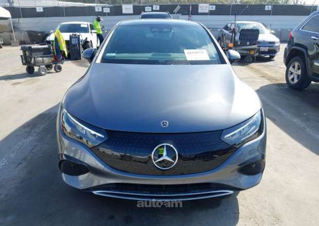 Mercedes-Benz EQE
