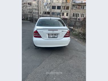 Mercedes-Benz 240  2001 