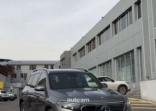 Mercedes-Benz EQB