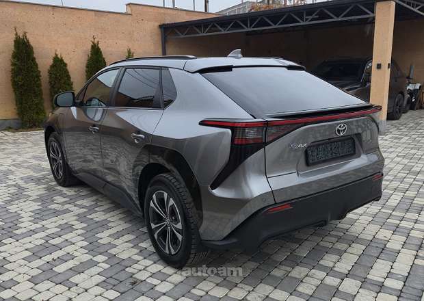 Toyota Bz4X