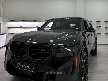 BMW XM  2024 