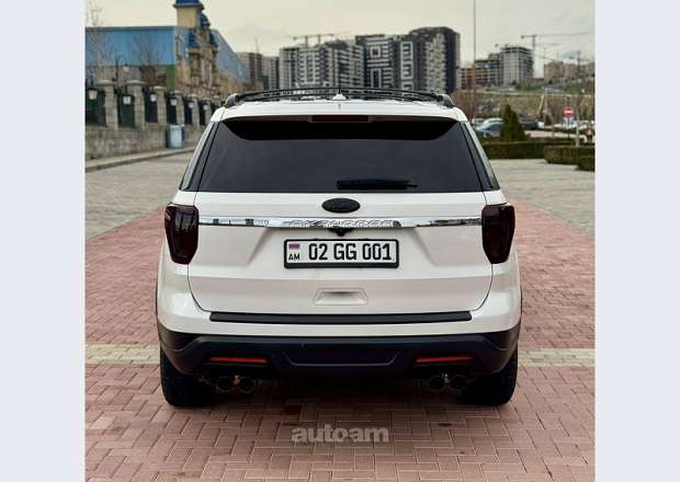 Ford Explorer