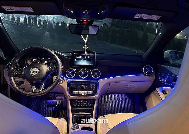 Mercedes-Benz CLA 250