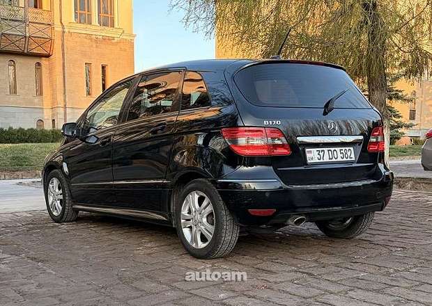 Mercedes-Benz B 170