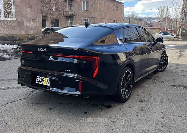 Kia K4