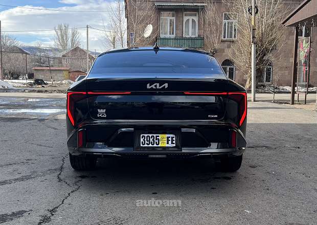 Kia K4