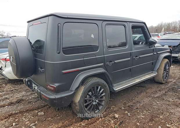 Mercedes-Benz G 550