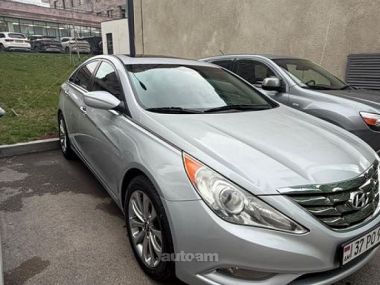 Hyundai Sonata  2010 