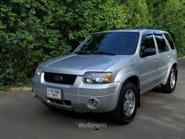 Ford Escape  2004 