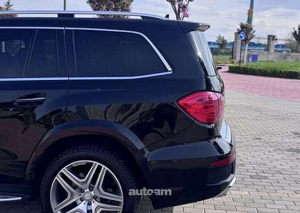 Mercedes-Benz GL 500