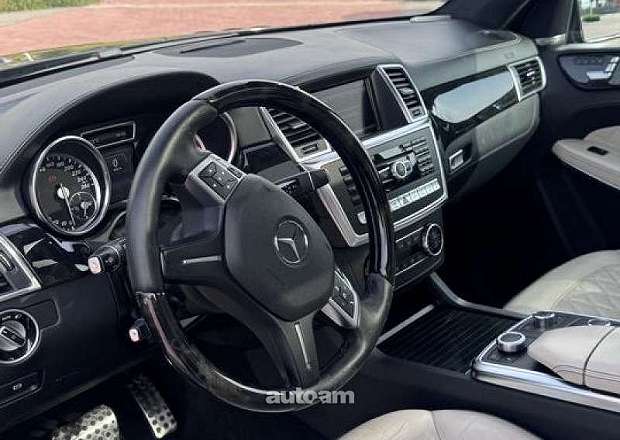 Mercedes-Benz GL 500