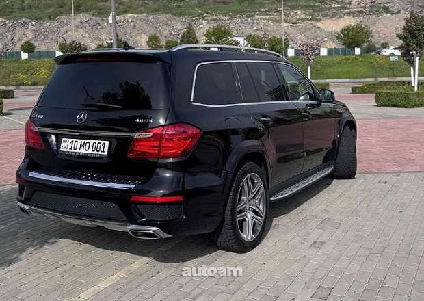 Mercedes-Benz GL 500