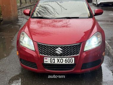 Suzuki Kizashi  2012 