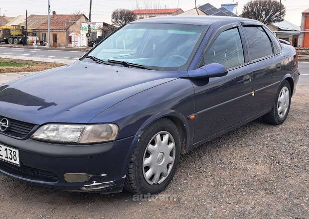 Opel Vectra B 1998 — photo 1