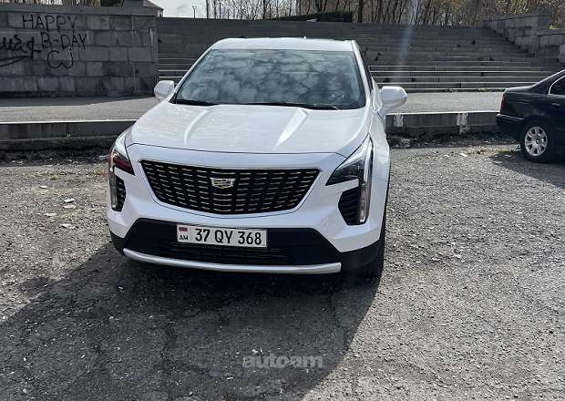 Cadillac XT4