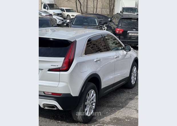 Cadillac XT4