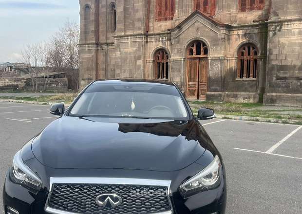 Infiniti Q50