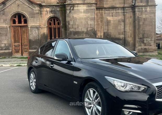 Infiniti Q50