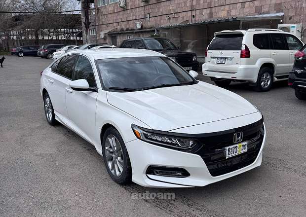 Honda Accord 2020 — photo 1