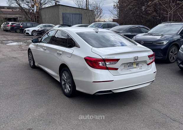 Honda Accord 2020 — photo 2