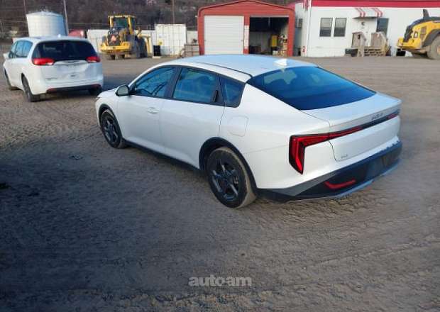 Kia K4