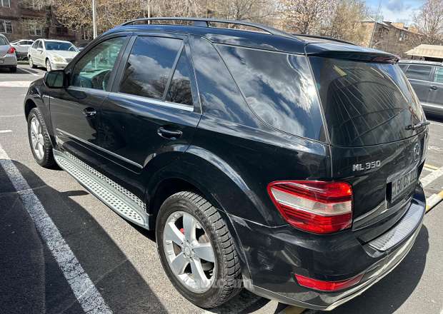 Mercedes-Benz ML 350