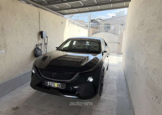 Mazda EZ-60