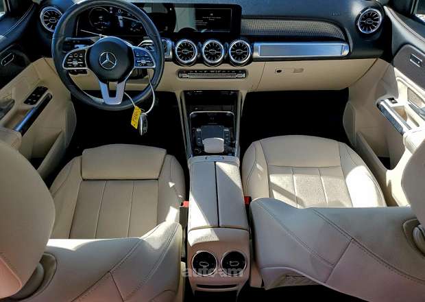 Mercedes-Benz GLB 250