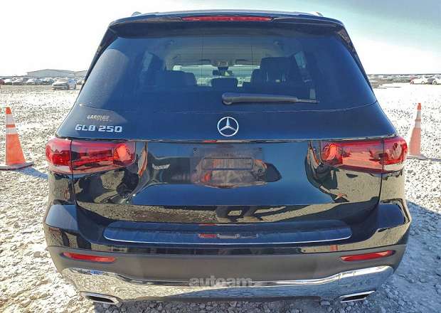 Mercedes-Benz GLB 250