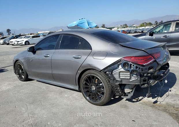 Mercedes-Benz CLA 250