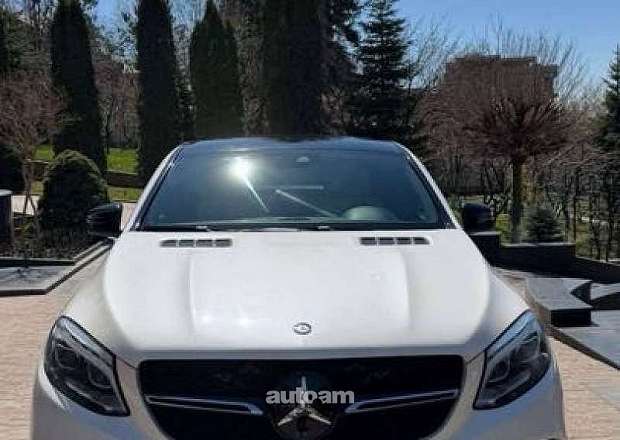 Mercedes-Benz GLE 400