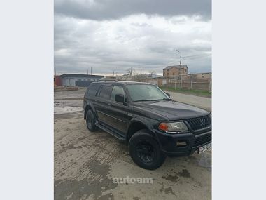 Mitsubishi Montero  2000 